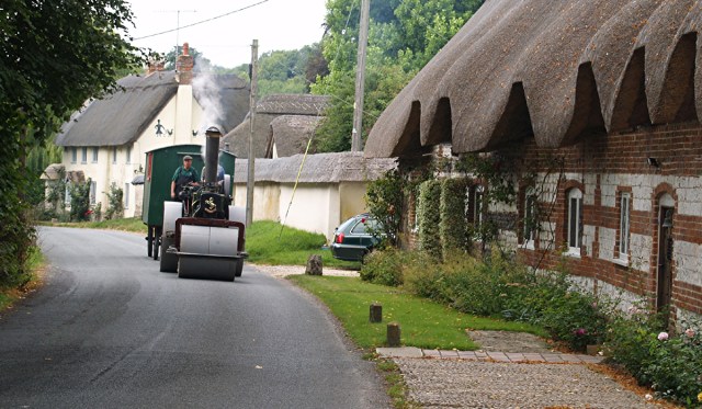 Coming through west Amesbury photo copyright David Hargreave